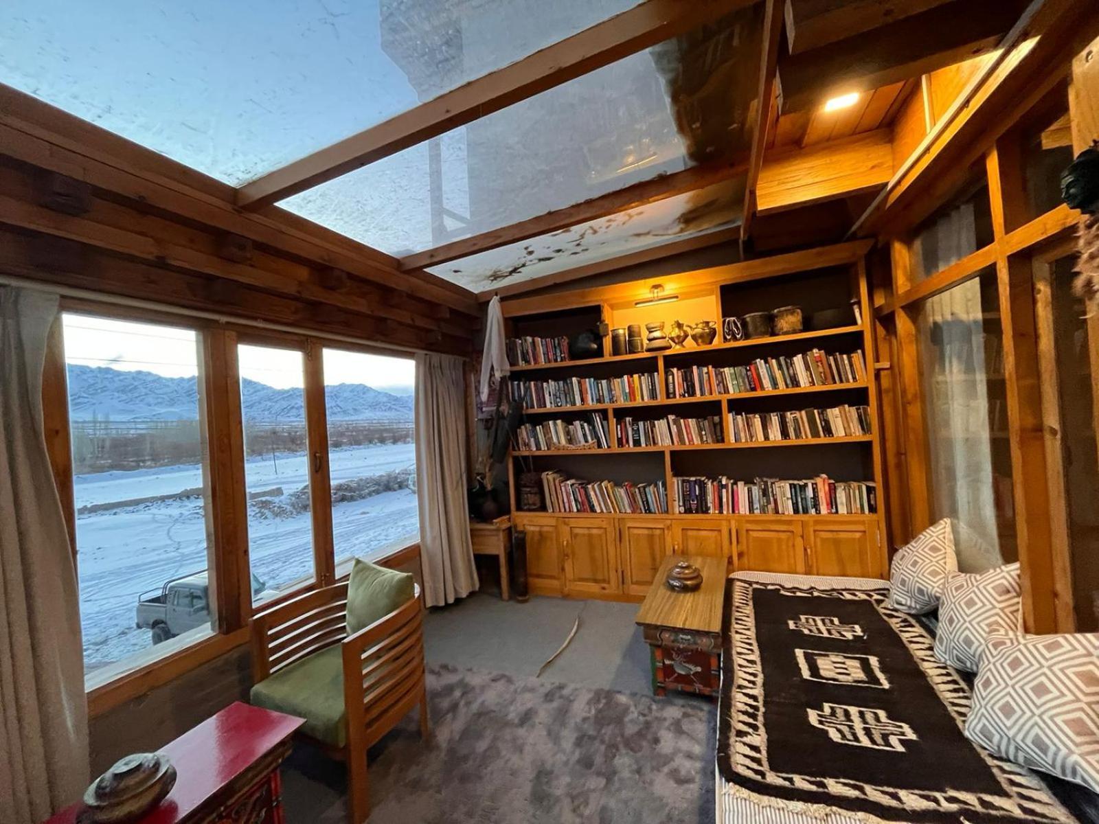 ホテル Dakpa House Ladakh Ranbirpura エクステリア 写真